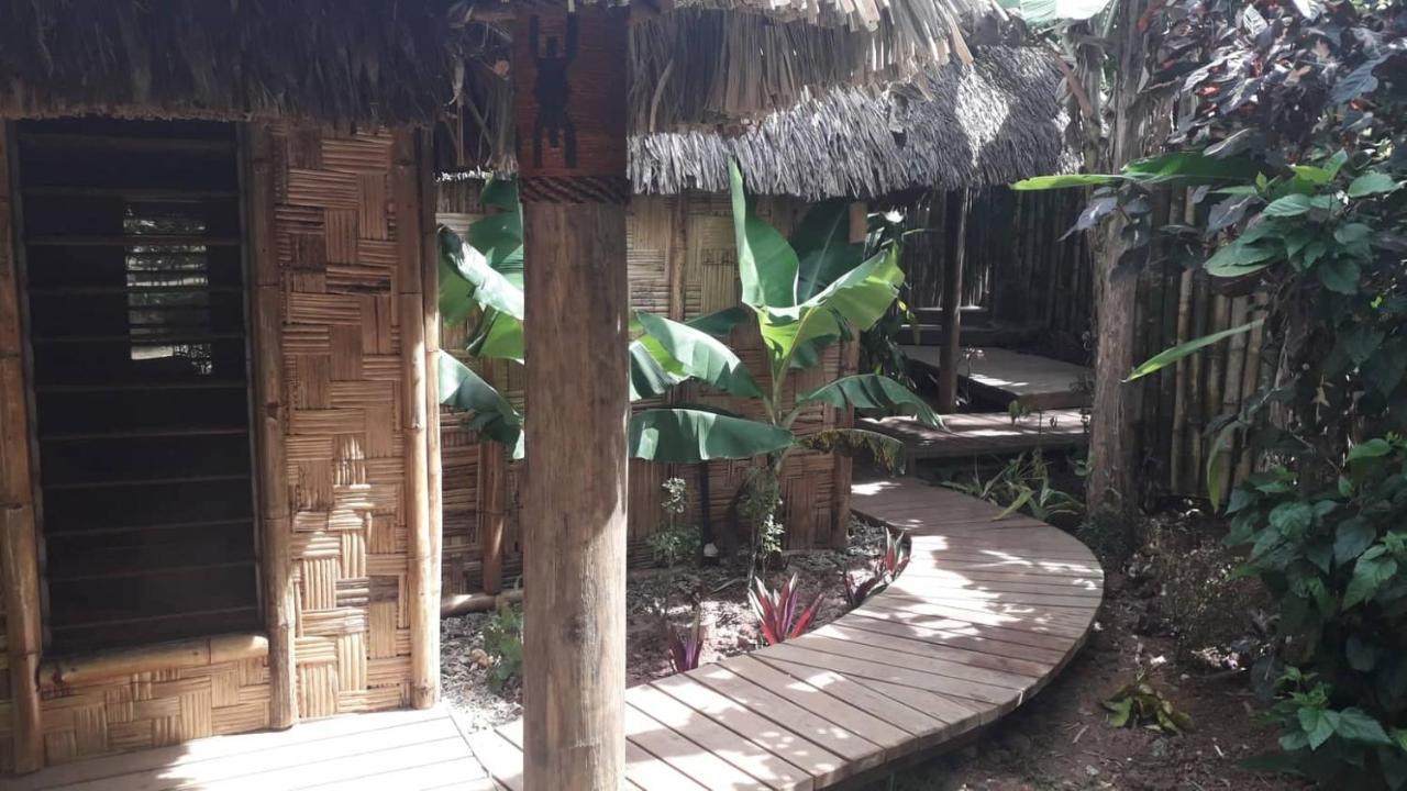 Oneta Resort Naqara Екстериор снимка
